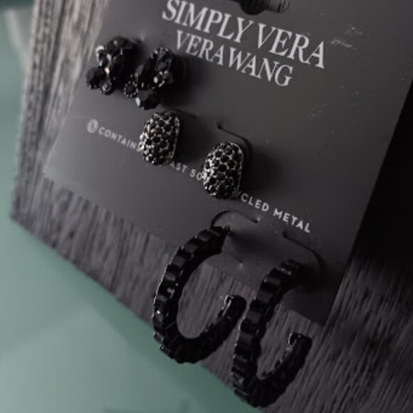 VERA WANG Goth 3pc Gunmetal Black Crystal Studs + Black Chain Link Hoop Earrings - Picture 1 of 3